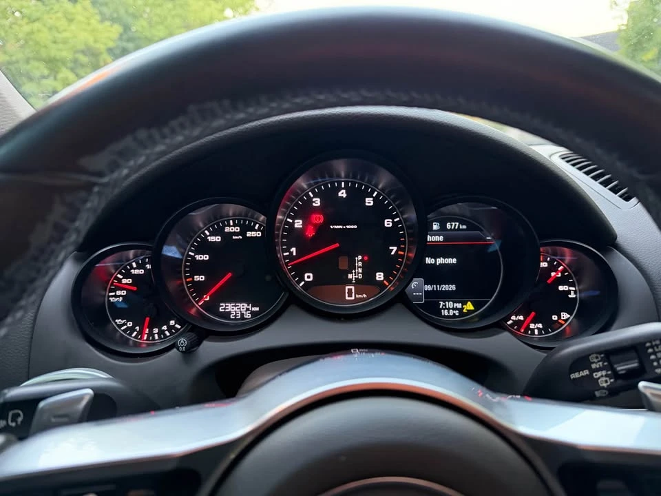 2018 Porsche 958 Cayenne - Image 17 of 18
