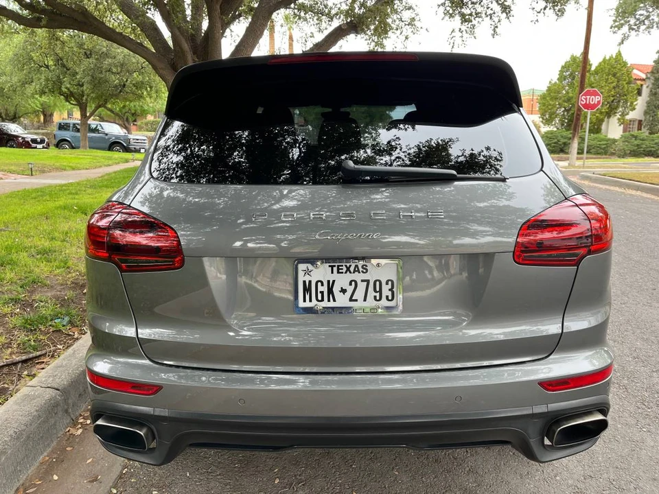 2018 Porsche 958 Cayenne - Image 8 of 24
