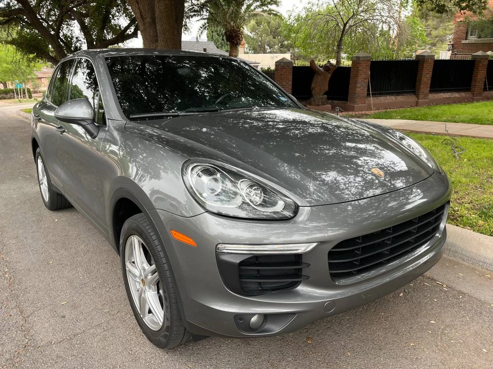 2018 Porsche 958 Cayenne - Image 9 of 24