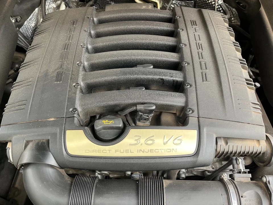 2018 Porsche 958 Cayenne - Image 16 of 24