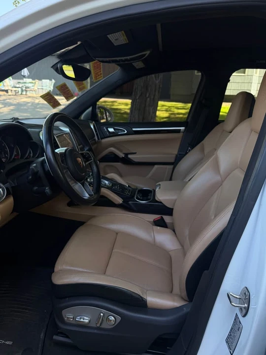 2018 Porsche 958 Cayenne - Image 9 of 10