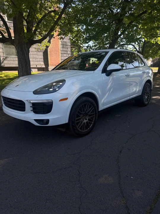 2018 Porsche 958 Cayenne - Image 2 of 10
