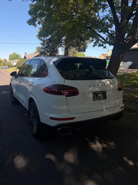 2018 Porsche 958 Cayenne - Image 3 of 10