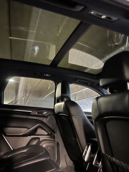 2018 Porsche 958 Cayenne - Image 7 of 15