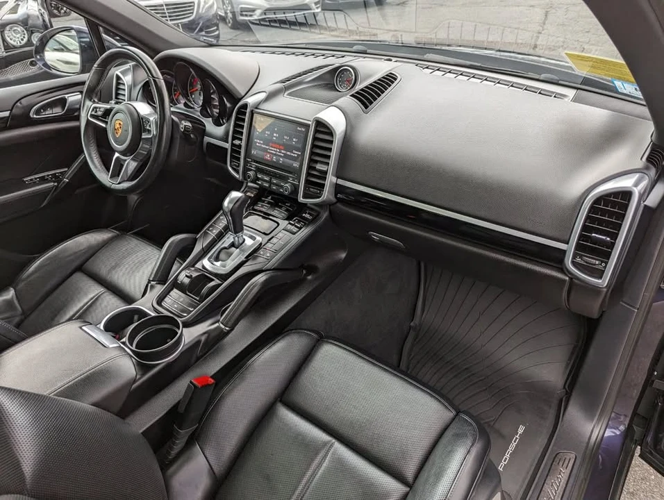 2018 Porsche 958 Cayenne - Image 18 of 20