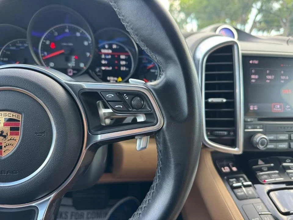 2018 Porsche 958 Cayenne - Image 11 of 20
