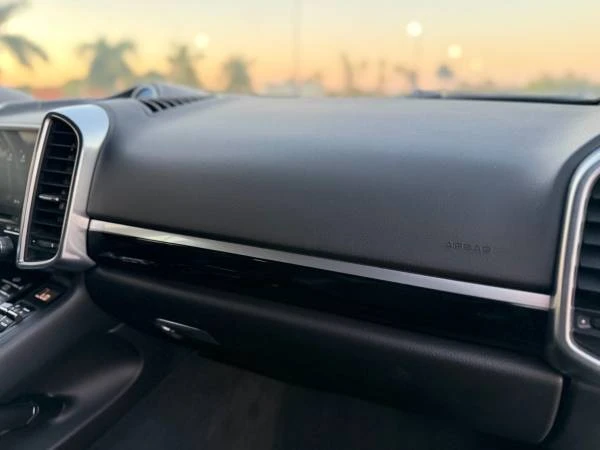 2018 Porsche 958 Cayenne - Image 12 of 21