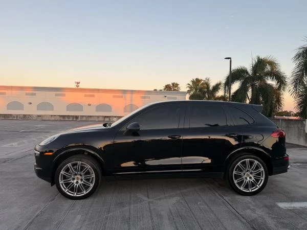 2018 Porsche 958 Cayenne - Image 9 of 21