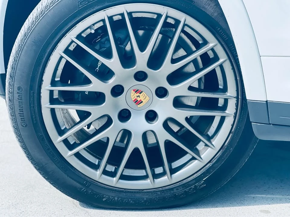 2018 Porsche 958 Cayenne - Image 7 of 20