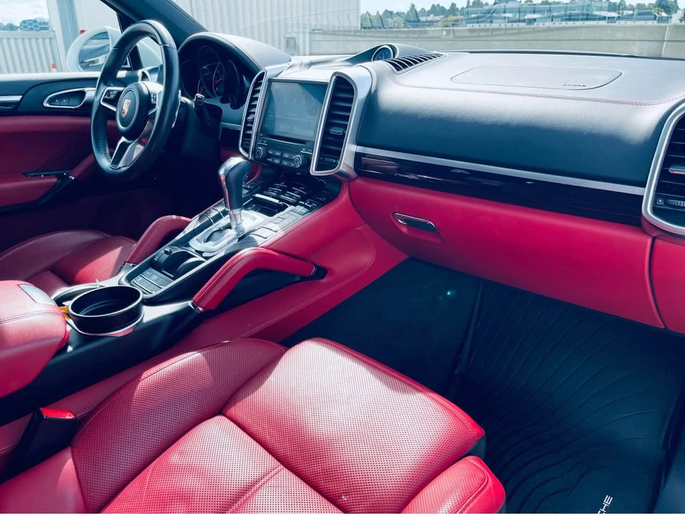 2018 Porsche 958 Cayenne - Image 10 of 20