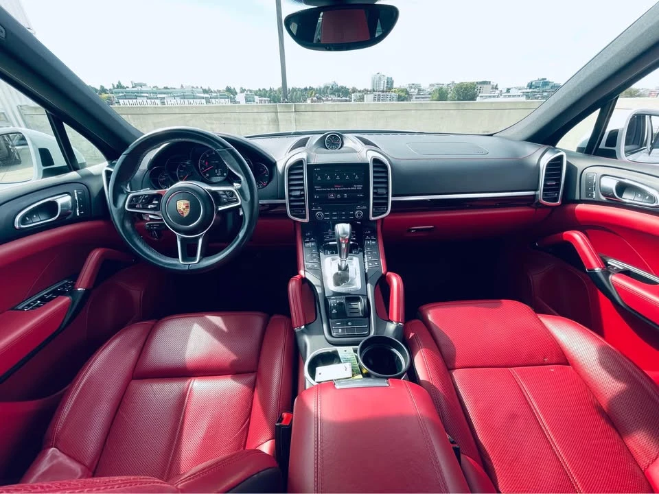 2018 Porsche 958 Cayenne - Image 9 of 20