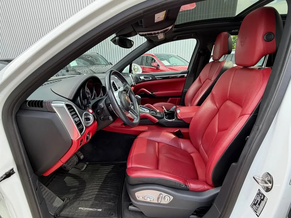 2018 Porsche 958 Cayenne - Image 5 of 12