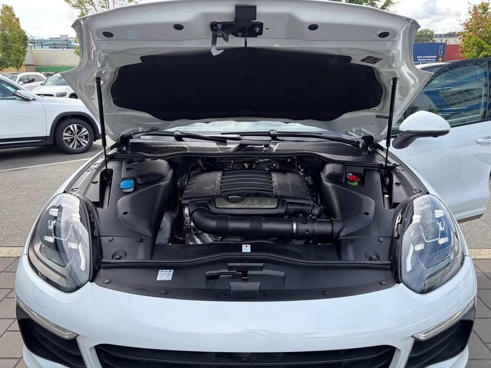 2018 Porsche 958 Cayenne - Image 12 of 12