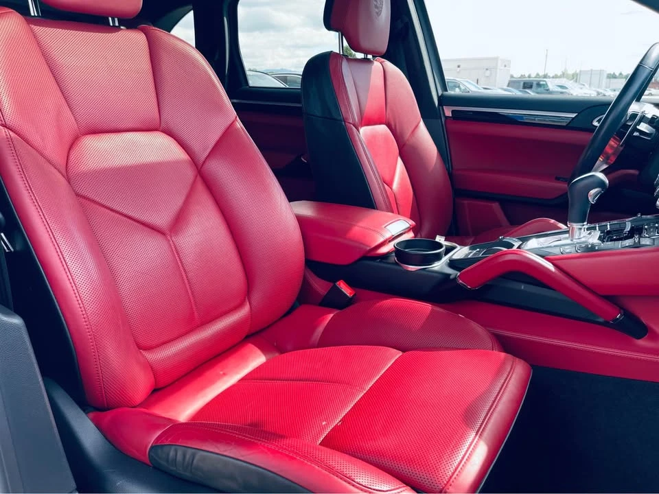 2018 Porsche 958 Cayenne - Image 11 of 20