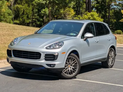 2018 Porsche Cayenne Platinum Edition