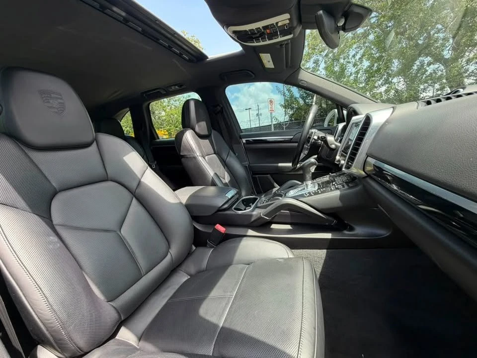 2018 Porsche 958 Cayenne - Image 12 of 14