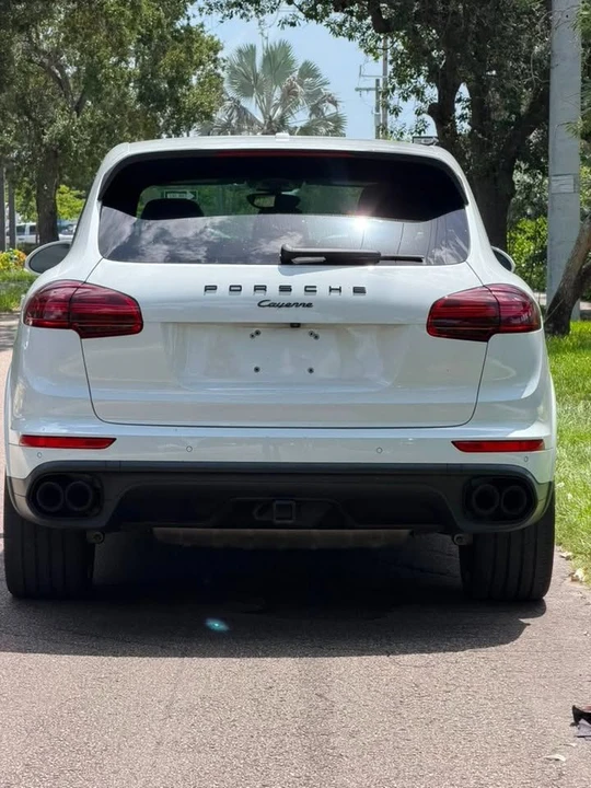 2018 Porsche 958 Cayenne - Image 6 of 14
