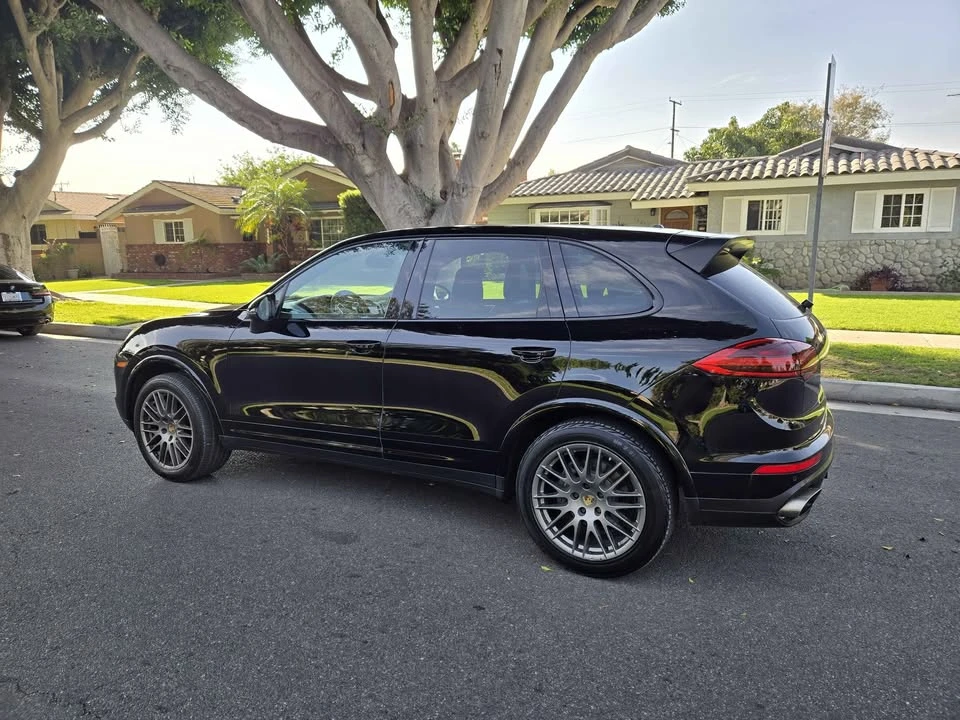 2018 Porsche 958 Cayenne - Image 3 of 12