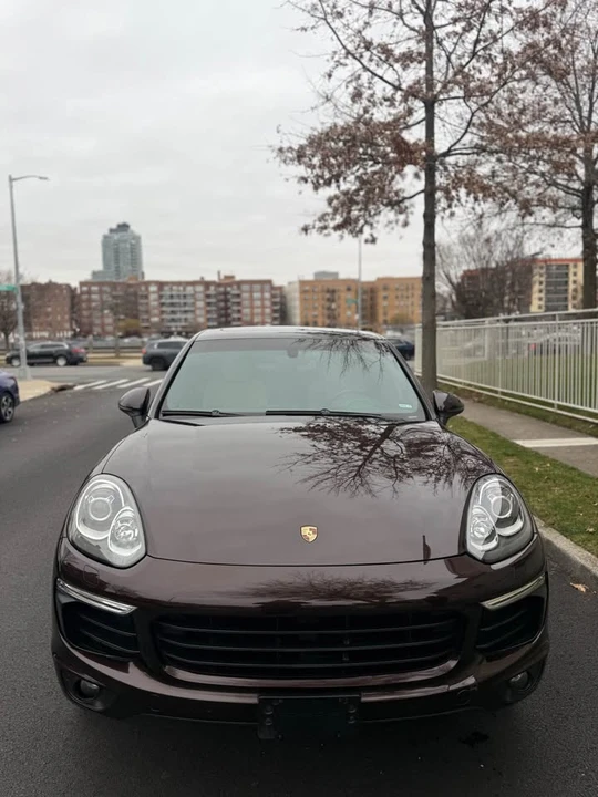 2018 Porsche 958 Cayenne - Image 2 of 13