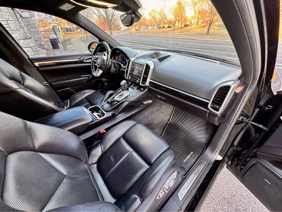 2018 Porsche 958 Cayenne - Image 18 of 20