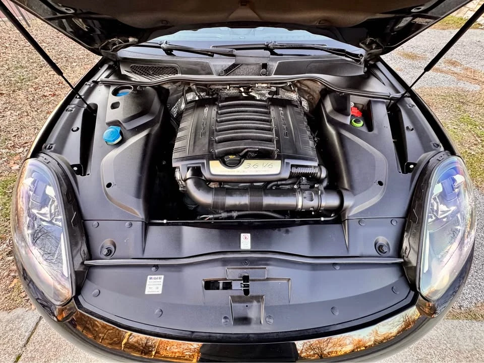 2018 Porsche 958 Cayenne - Image 9 of 20