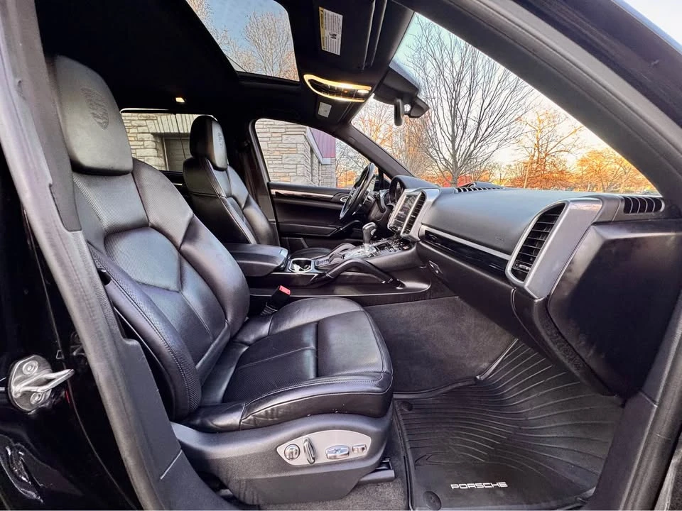 2018 Porsche 958 Cayenne - Image 17 of 20