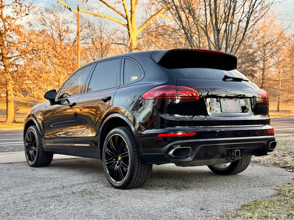 2018 Porsche 958 Cayenne - Image 3 of 20