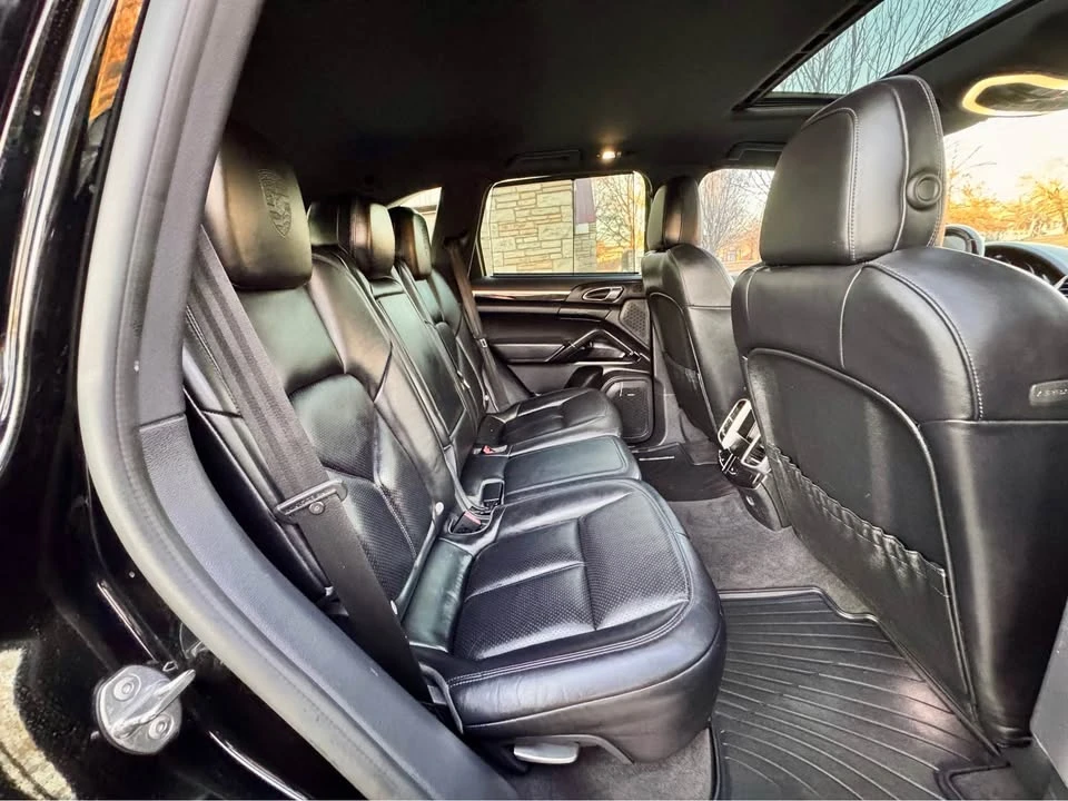 2018 Porsche 958 Cayenne - Image 16 of 20