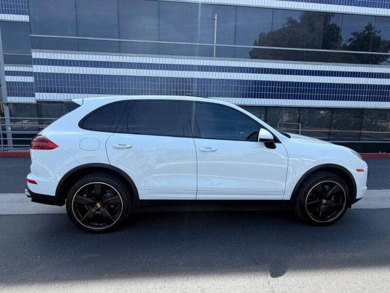 2018 Porsche 958 Cayenne - Image 7 of 17