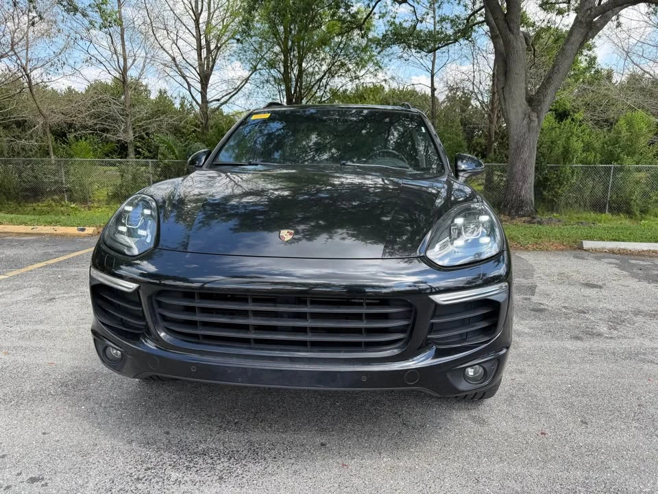 2018 Porsche 958 Cayenne - Image 2 of 16
