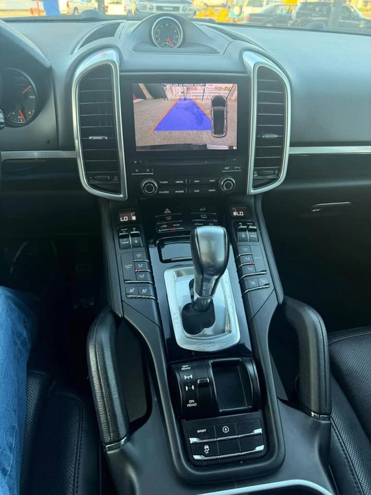 2018 Porsche 958 Cayenne - Image 10 of 12