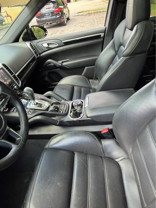 2018 Porsche 958 Cayenne - Image 12 of 16