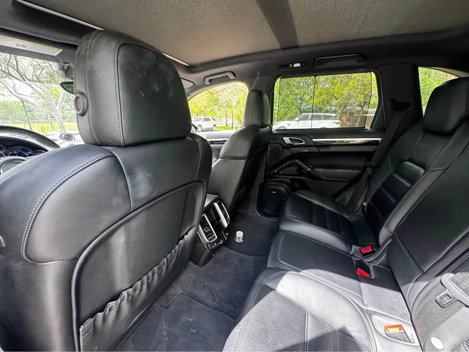 2018 Porsche 958 Cayenne - Image 8 of 15