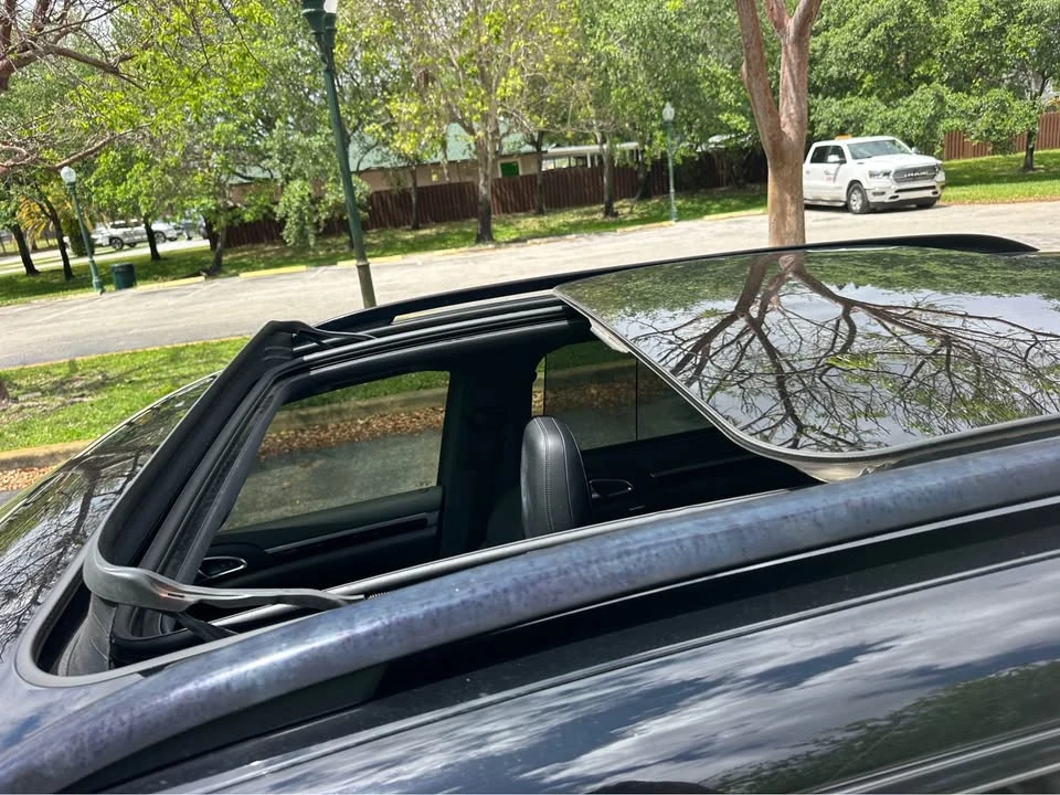 2018 Porsche 958 Cayenne - Image 8 of 15