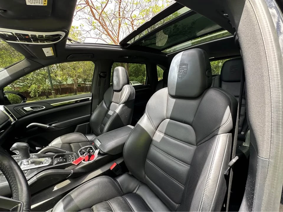 2018 Porsche 958 Cayenne - Image 12 of 15