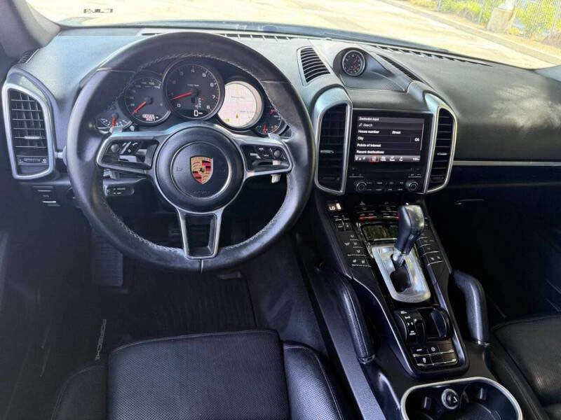 2018 Porsche 958 Cayenne - Image 9 of 17