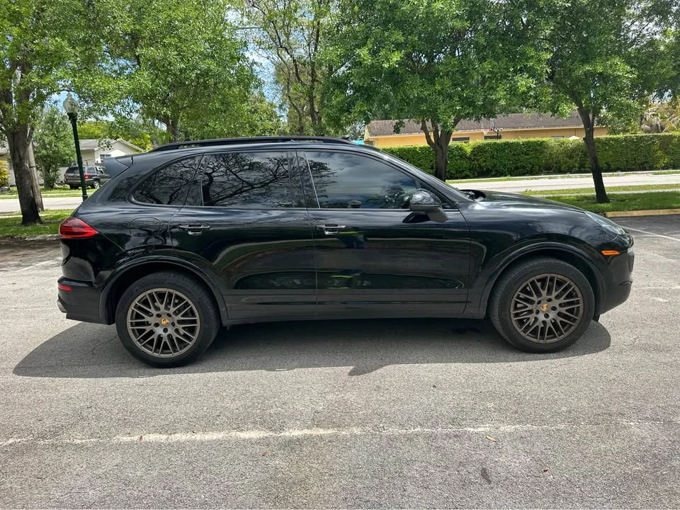 2018 Porsche 958 Cayenne - Image 4 of 15