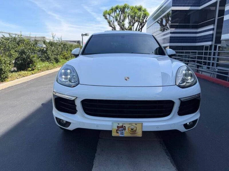 2018 Porsche 958 Cayenne - Image 2 of 17