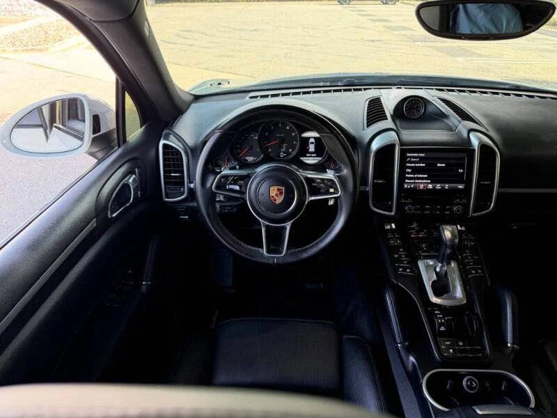 2018 Porsche 958 Cayenne - Image 16 of 17