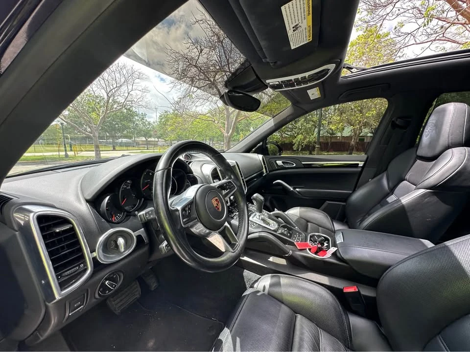 2018 Porsche 958 Cayenne - Image 13 of 15