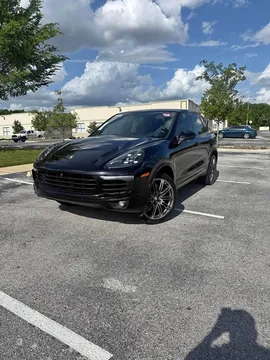2018 Porsche Cayenne Platinum Edition
