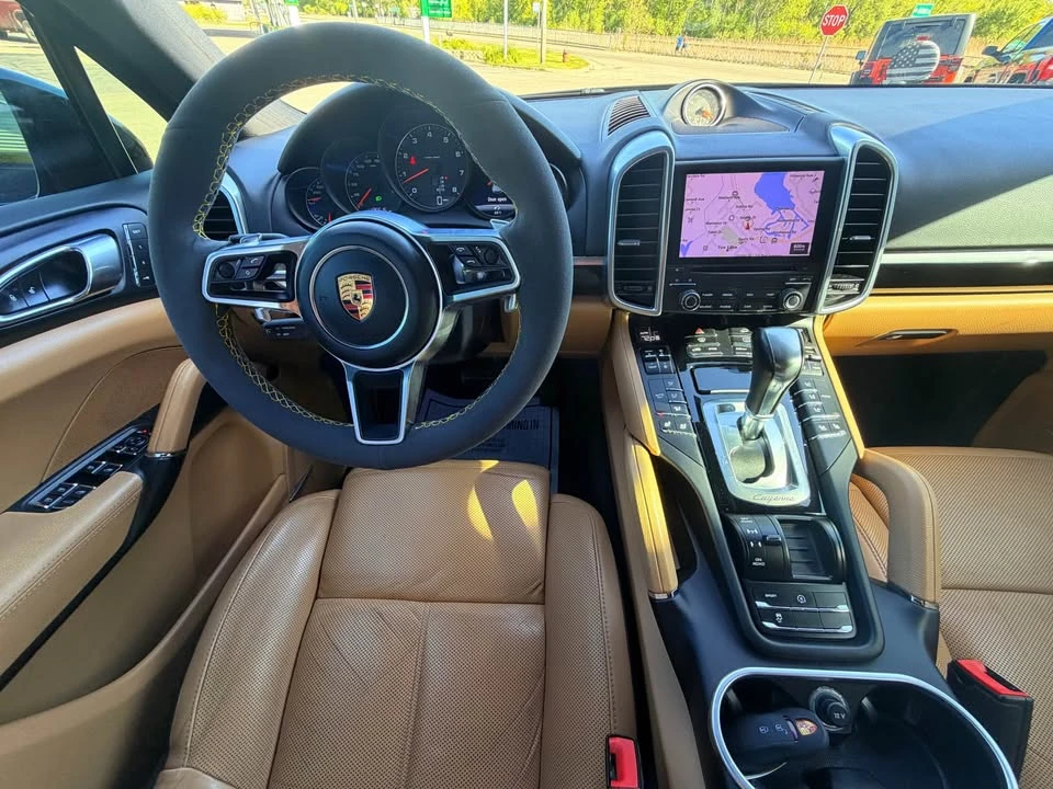 2018 Porsche 958 Cayenne - Image 10 of 20