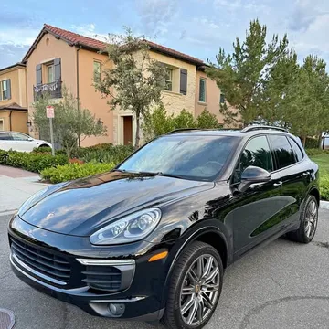 2018 Porsche Cayenne Platinum Edition Sport Utility 4D