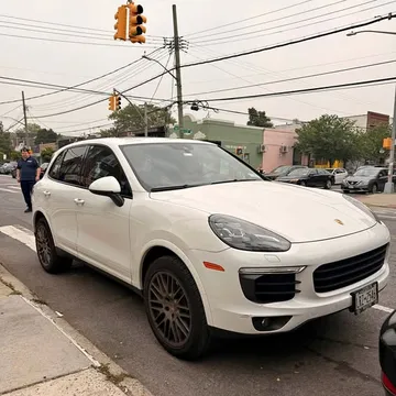 2018 Porsche Cayenne Platinum Edition Sport Utility 4D
