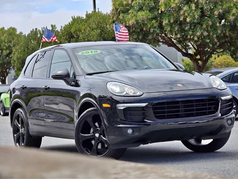 2018 Porsche Cayenne Platinum Edition