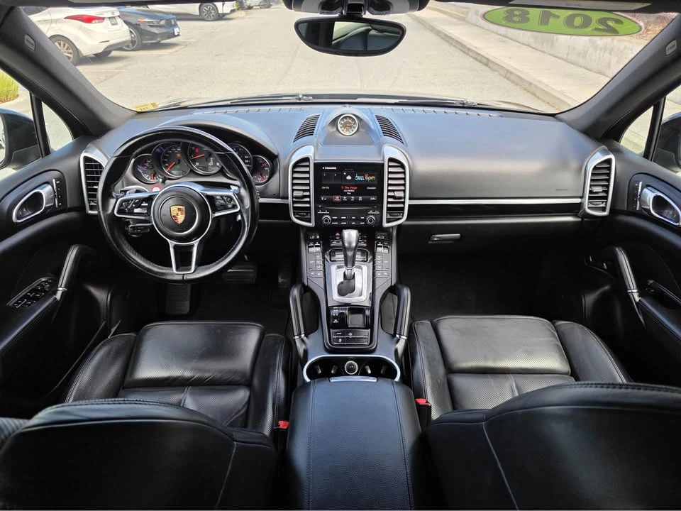 2018 Porsche 958 Cayenne - Image 10 of 18