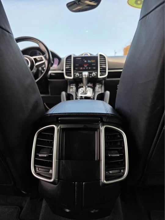 2018 Porsche 958 Cayenne - Image 12 of 18