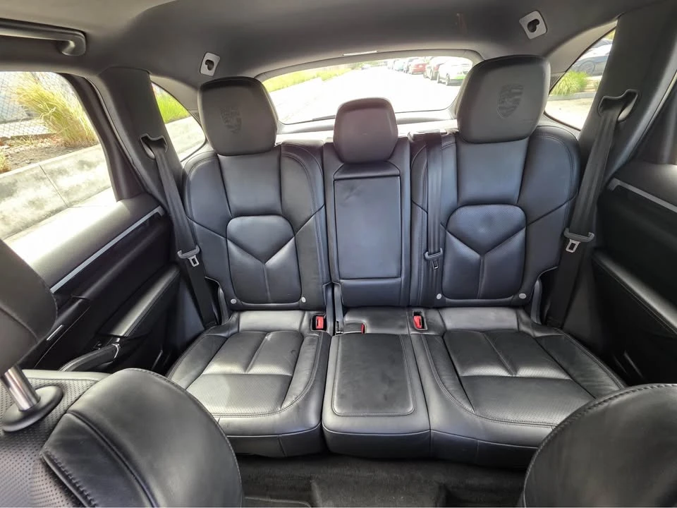 2018 Porsche 958 Cayenne - Image 9 of 18