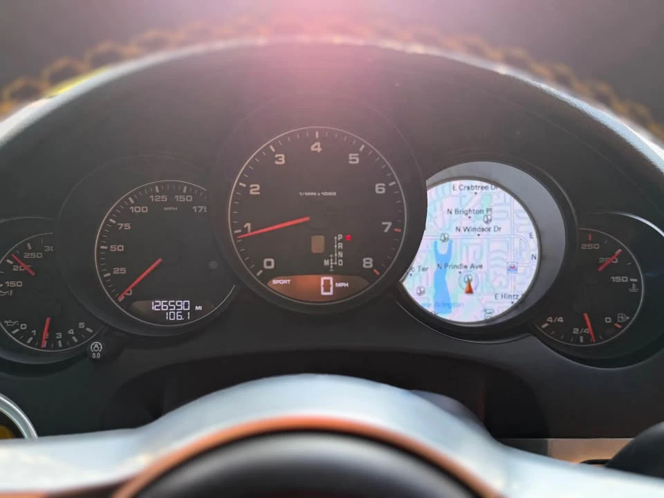 2018 Porsche 958 Cayenne - Image 9 of 16
