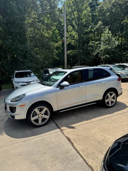 2018 Porsche 958 Cayenne - Image 2 of 11